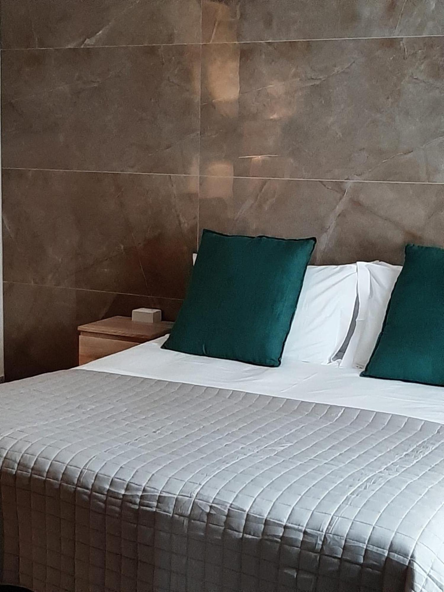 Baaria House Hotel Barcellona-Pozzo di Gotto Eksteriør bilde
